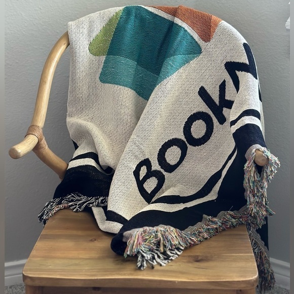 🌟 Cozy BookNook throw Blanket blue green yellow fringe - Picture 1 of 4